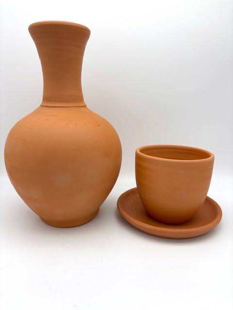 Gitty Mud Jugs with Mug and Platter, Earthen Water Carafe Set, Pottery Jar for Drinking Water, 76 oz