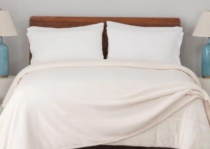 Berkshire Blanket & Home Co. Extra Plush | 284 cm x 234 cm |112 in. x 92 in. | White