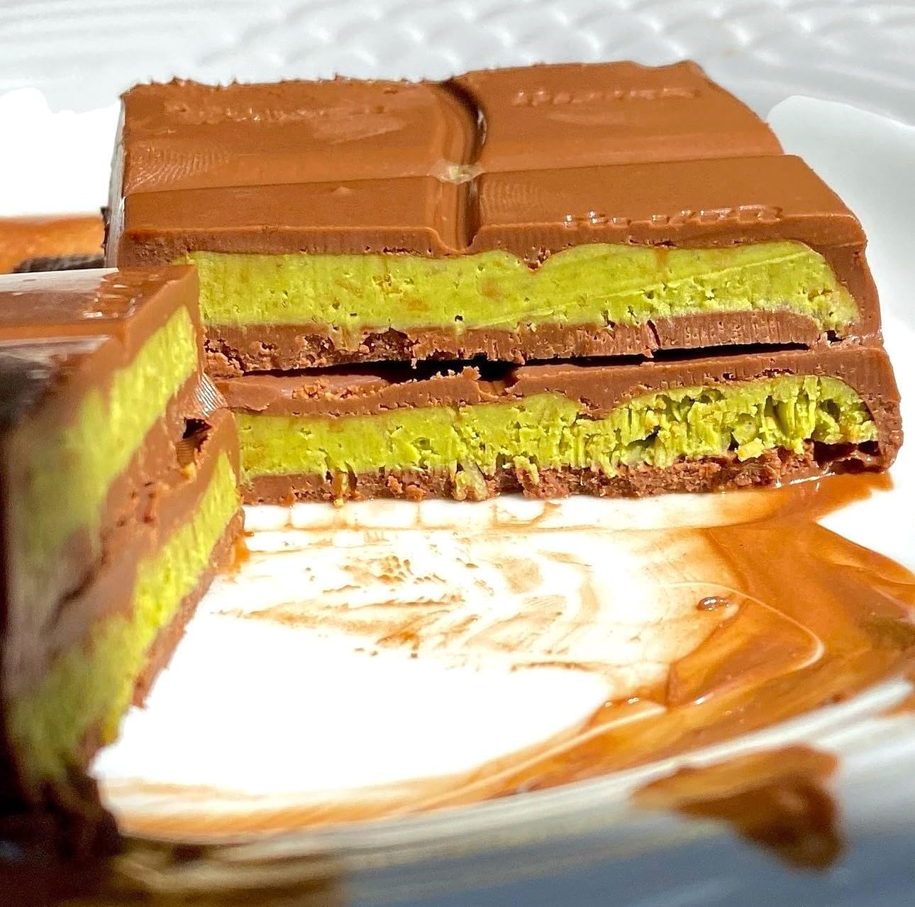 Ulker Cikolata Dubai Chocolate Bar with Kadayif and Pistachio Filling, 93g, Pack of 2