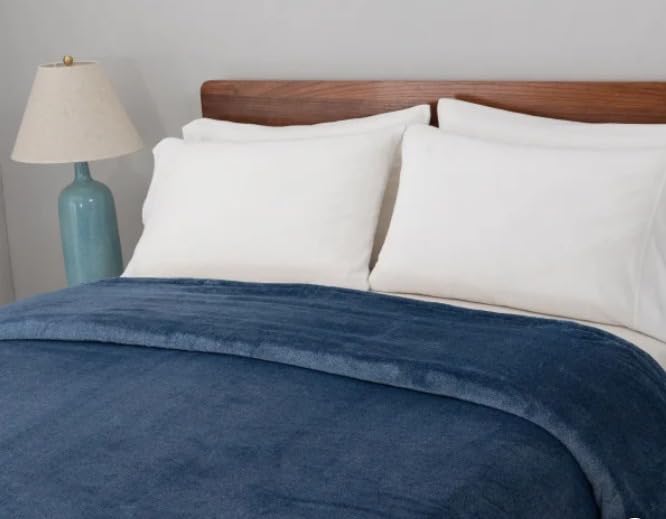 Berkshire Blanket & Home Co. Extra Plush |King | 284 cm x 234 cm |112 in. x 92 in. | Blue