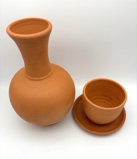 Gitty Mud Jugs with Mug and Platter, Earthen Water Carafe Set, Pottery Jar for Drinking Water, 76 oz